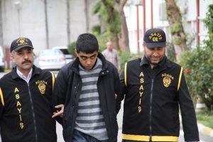 Gaspçı baltayı taşa vurdu