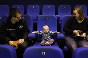 Bebekler için sinema