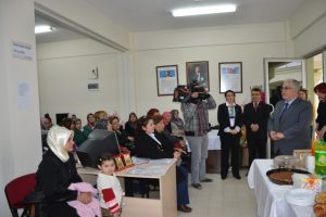 Gelin kaynana okuma yazma öğrendi