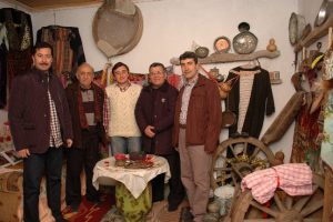 İlkokul öğrencisi evini müzeye çevirdi