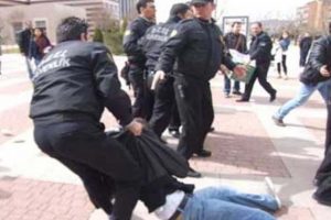 Eskişehir Osmangazi Üniversitesi savaş alanına döndü.
