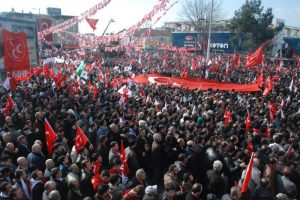 MHP Bursa mitinginde kaç kişi toplandı?