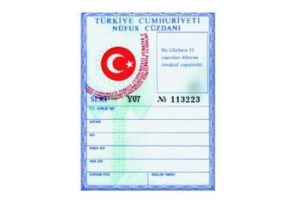 Soyadını değiştirdi çünkü...