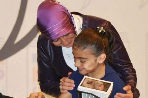 Hayrunnisa Gül'ün sözlerinden etkilendi, kitap yazdı