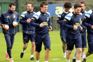 Ara Fenerbahçe'ye yaradı!