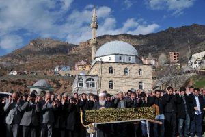 Eski vekilin abla acısı