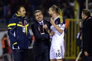 Aykut Kocaman'dan Caner'e sert tepki