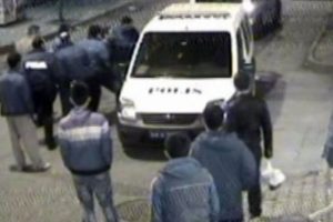 Polisten esnafa dayak iddiası!