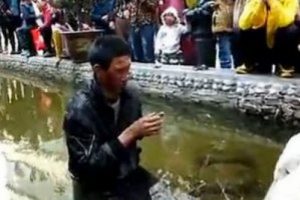 Çin'de insanlık ayıbı!