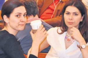 Bergüzar Korel'in kahve keyfi