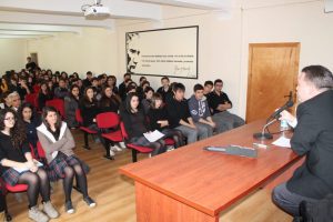 Serkan Yetişmişoğlu'dan öğrencilere gazetecilik dersi