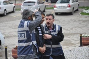 Hırsızlık zanlılarına gece yarısı baskını