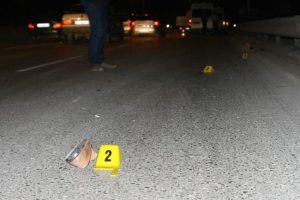 Karşıya geçmek isterken...