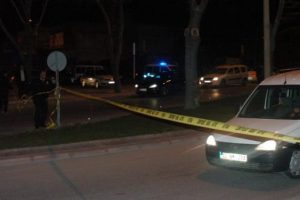 Cadde üzerinde şüpheli paket paniği