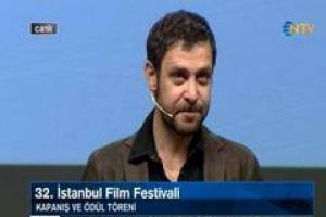 Nejat İşler: Ben şimdi babama ne derim?