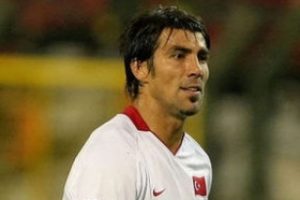 Ceyhun Eriş futbolu bıraktı