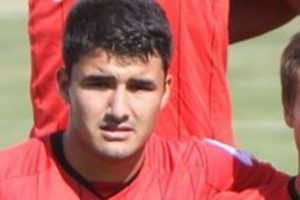 Genç futbolcu kalbine yenik düştü