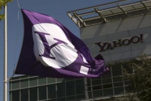 Yahoo dev satın almaya hazırlanıyor