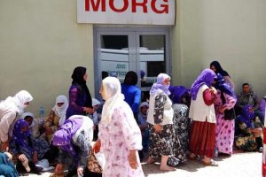 Traktörden düşen genç kız öldü