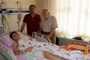 Polis copu yiyen çocuğun bacağı kırıldı