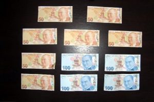 Sahte paracılar tutuklandı