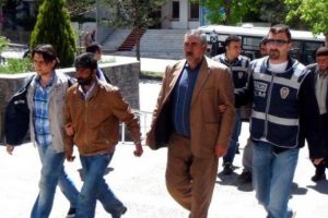Silah kaçakçılığına 3 tutuklama
