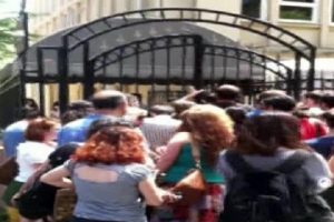 M.Ü İletişim Fakültesi'nde sınav dönemi gergin başladı