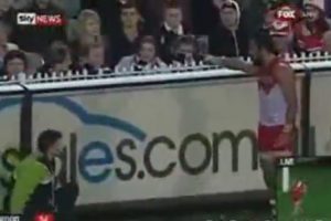 Ünlü sporcu insanlık dersi verdi!
