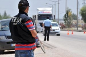 Polis alarma geçti o aracı arıyor