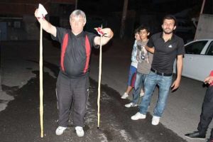 Mahalleyi yılanlar bastı