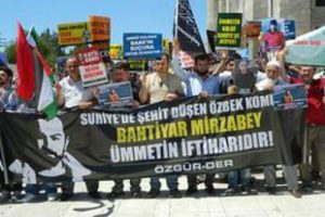 İstanbul'da Suriyeliler için giyabi cenaze namazı
