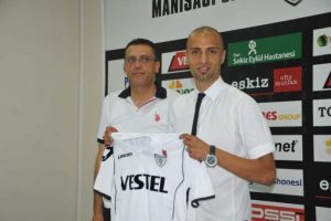Bolusporlu Barbaros Manisaspor'da