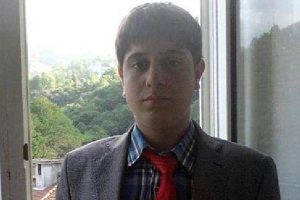 Serinlemek için girdiği denizde boğuldu