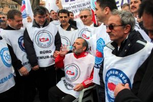 MEMUR-SEN'den Mısır cuntasına kınama