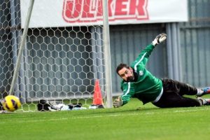 Carson resmen Wigan'da