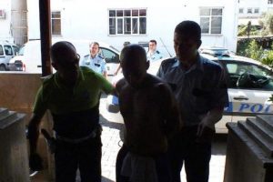 Filipinli garsona kapkaç gözaltısı
