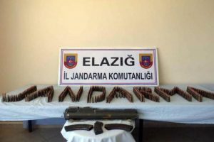 Elazığ'da cephanelik taşıyan 2 kişi tutuklandı