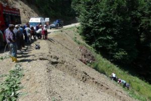 Uçurumun dibinde can pazarı