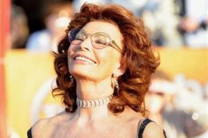 Sophia Loren geri dönüyor