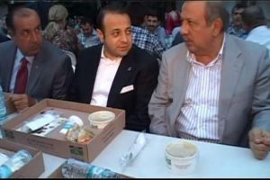 Bağış sokak iftarına katıldı