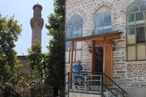 Bursa'daki kare camiye büyük ilgi - ÖZEL HABER