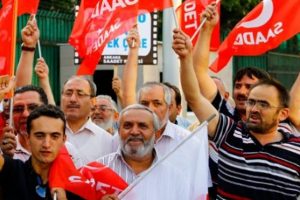 Saadet Partisi'nden ''Darbelere Hayır'' mitingi''