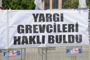 ''1350 arkadaşımız grevde''