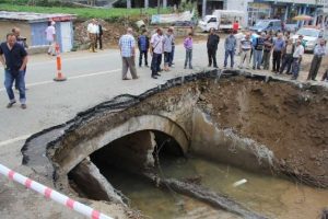 100 yıllık bu köprü kazı sırasında bulundu