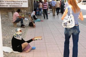 Ramazan ayıyla birlikte dilenci sayısı da arttı