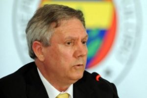 Aziz Yıldırım'dan gazetecilere: ''Çekmeyin''