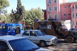 Askeri araç devrildi: 6 asker yaralı