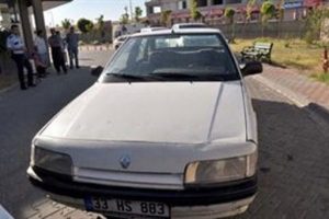Otomobilde mahsur kalan çocuk kurtarılamadı