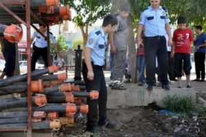İki aile arasında taşlı sopalı kavga