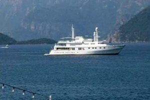 Dev yat Marmaris'ten geçti